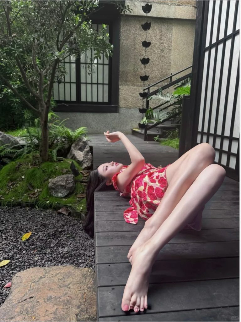 城市生活人物配图